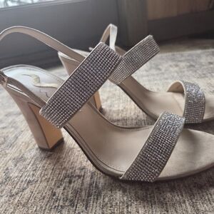 Nina Georgeous & Elegant Silver with Rhinestones & Taupe Suede Heels NEWinBox